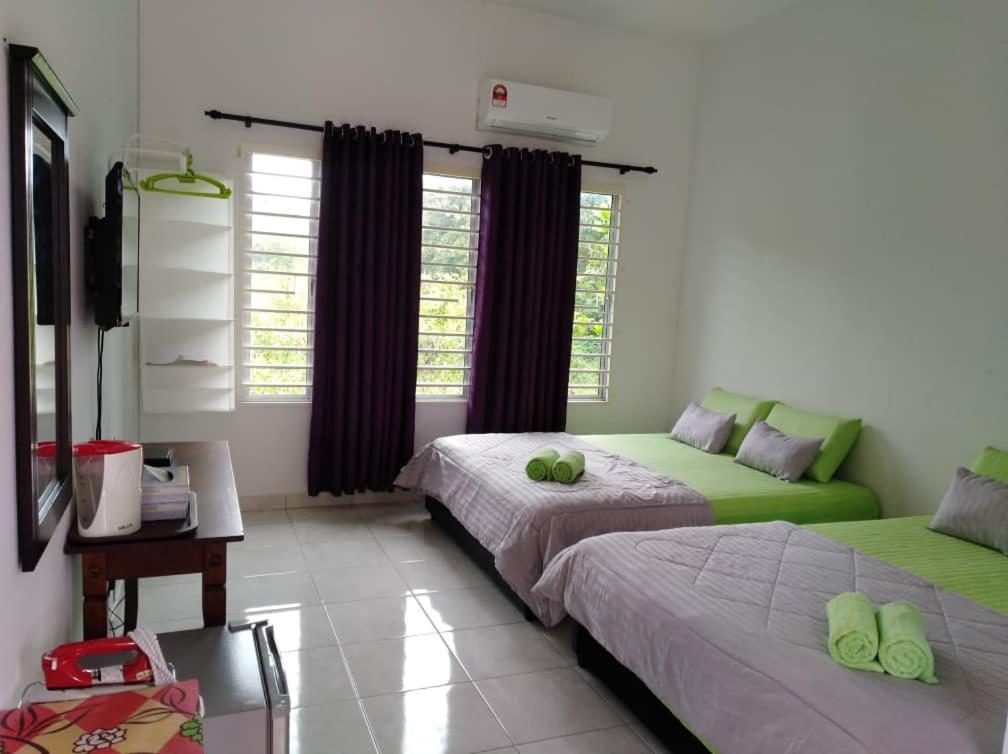 D' Surya Lavender Inn Pantai Cenang  Buitenkant foto